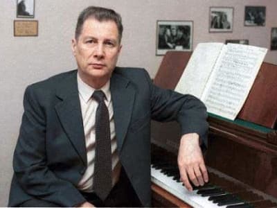 Андрей Эшпай